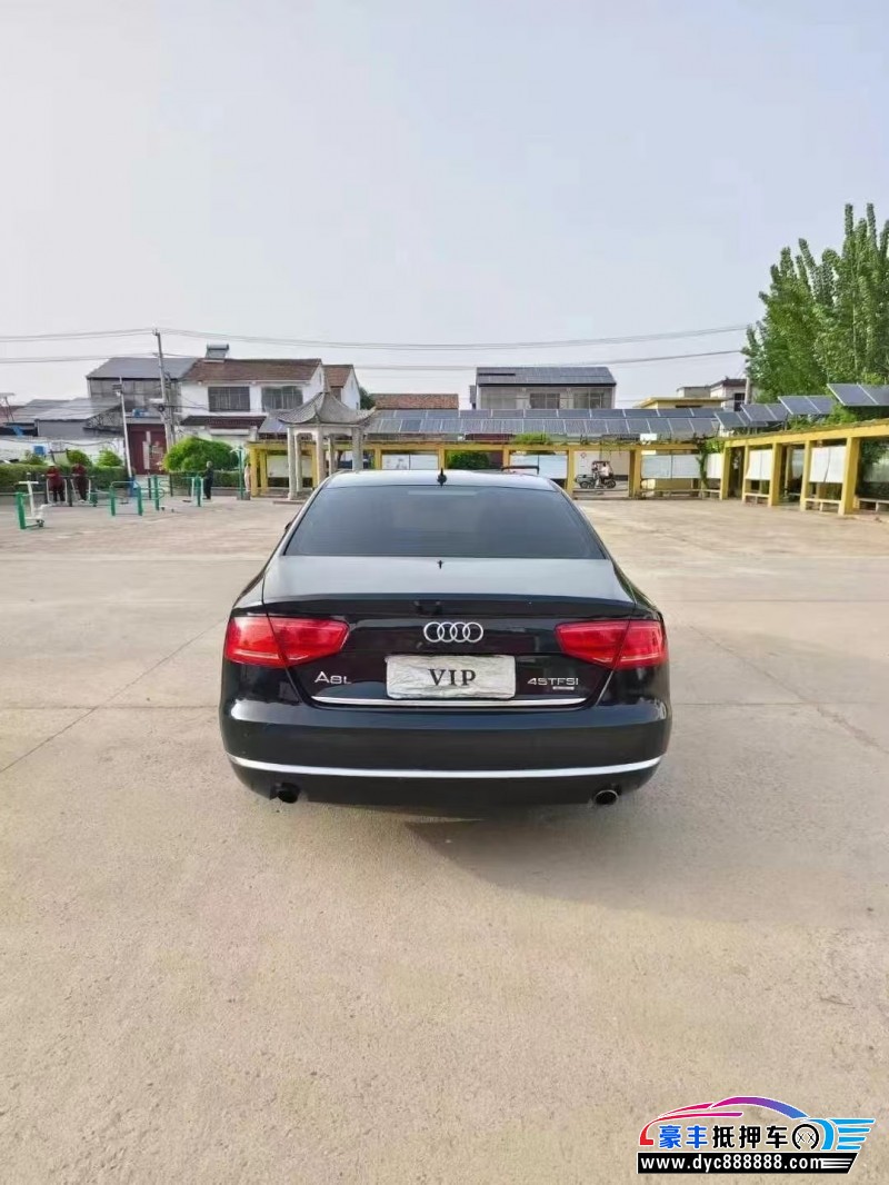 12年奥迪A8L轿车抵押车出售