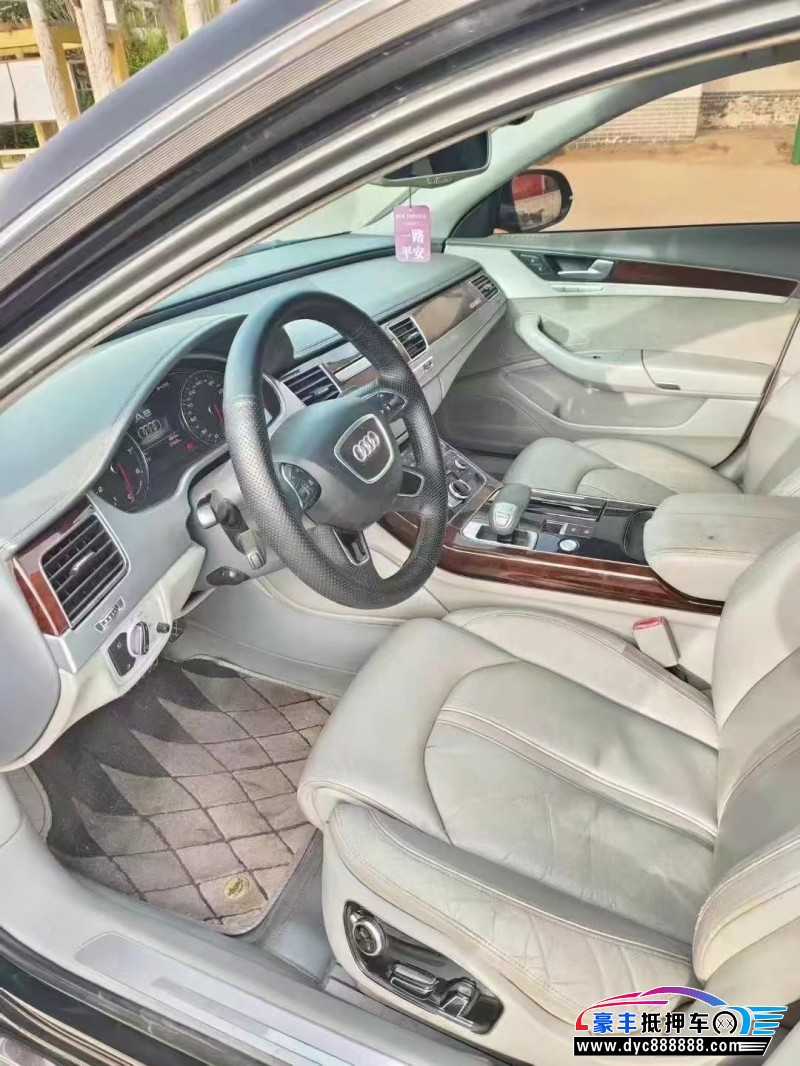 12年奥迪A8L轿车抵押车出售