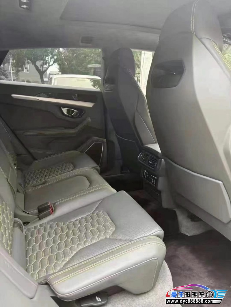 21年兰博基尼Urus轿车抵押车出售