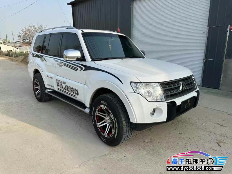 12年三菱帕杰罗轿车抵押车出售