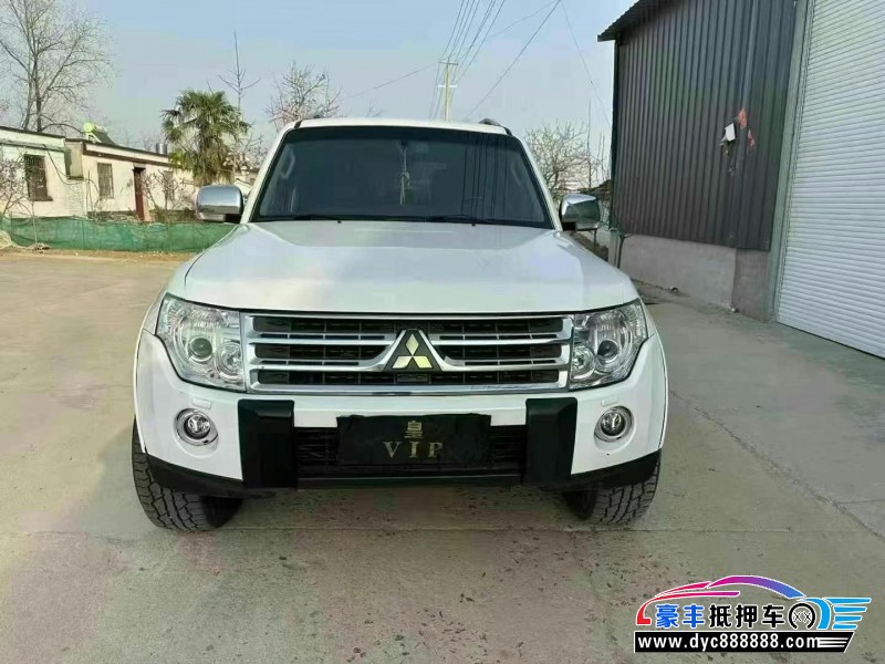 12年三菱帕杰罗轿车抵押车出售