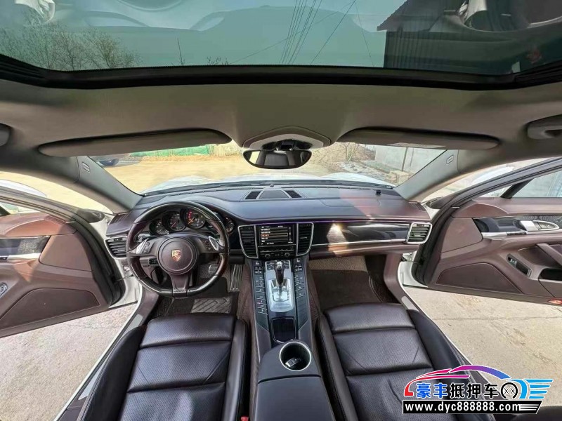 15年保时捷帕纳梅拉轿车抵押车出售