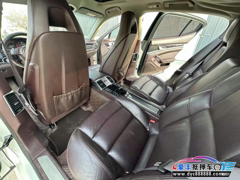 15年保时捷帕纳梅拉轿车抵押车出售