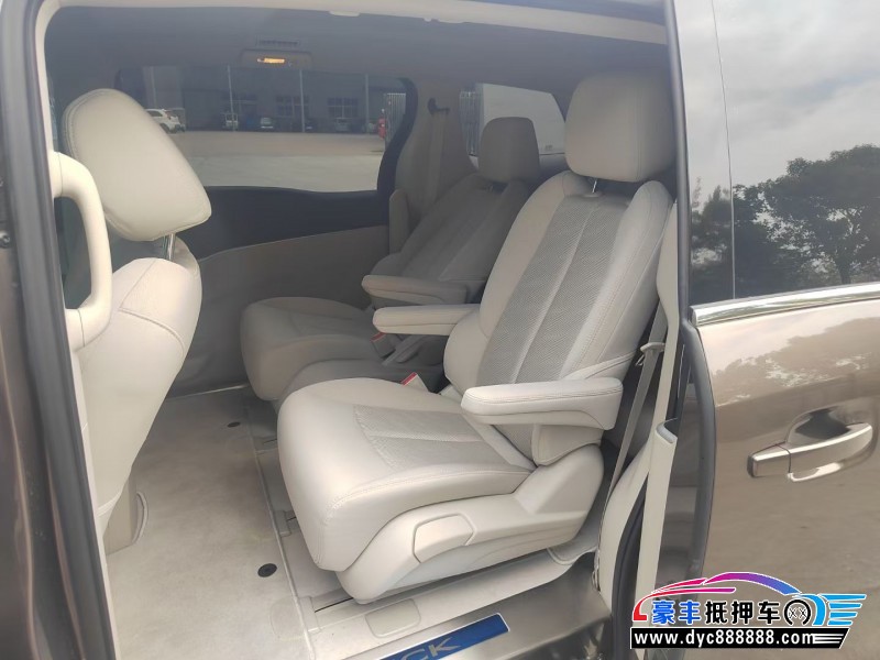 23年别克GL8轿车抵押车出售