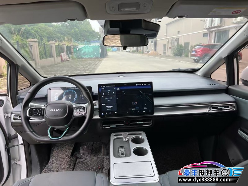 23年埃安Y80轿车抵押车出售