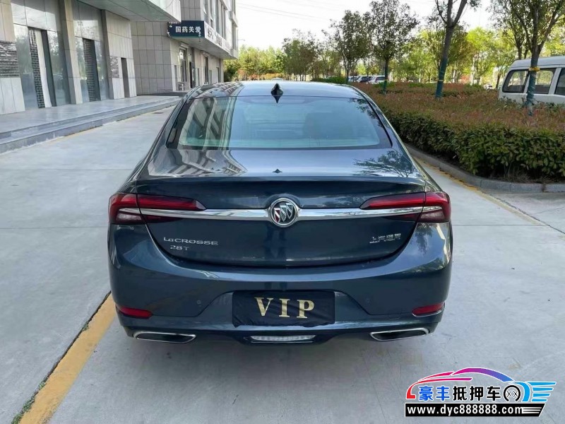 20年别克君越轿车抵押车出售