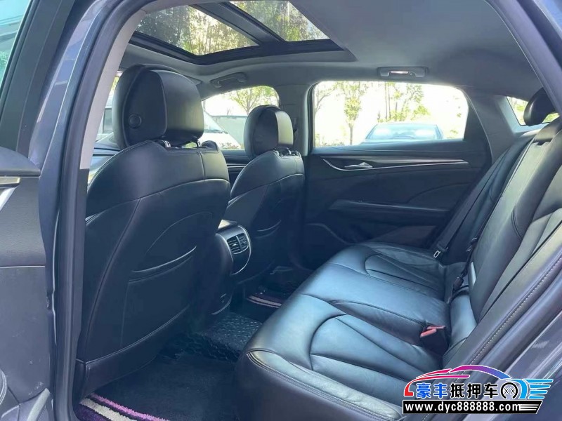 20年别克君越轿车抵押车出售