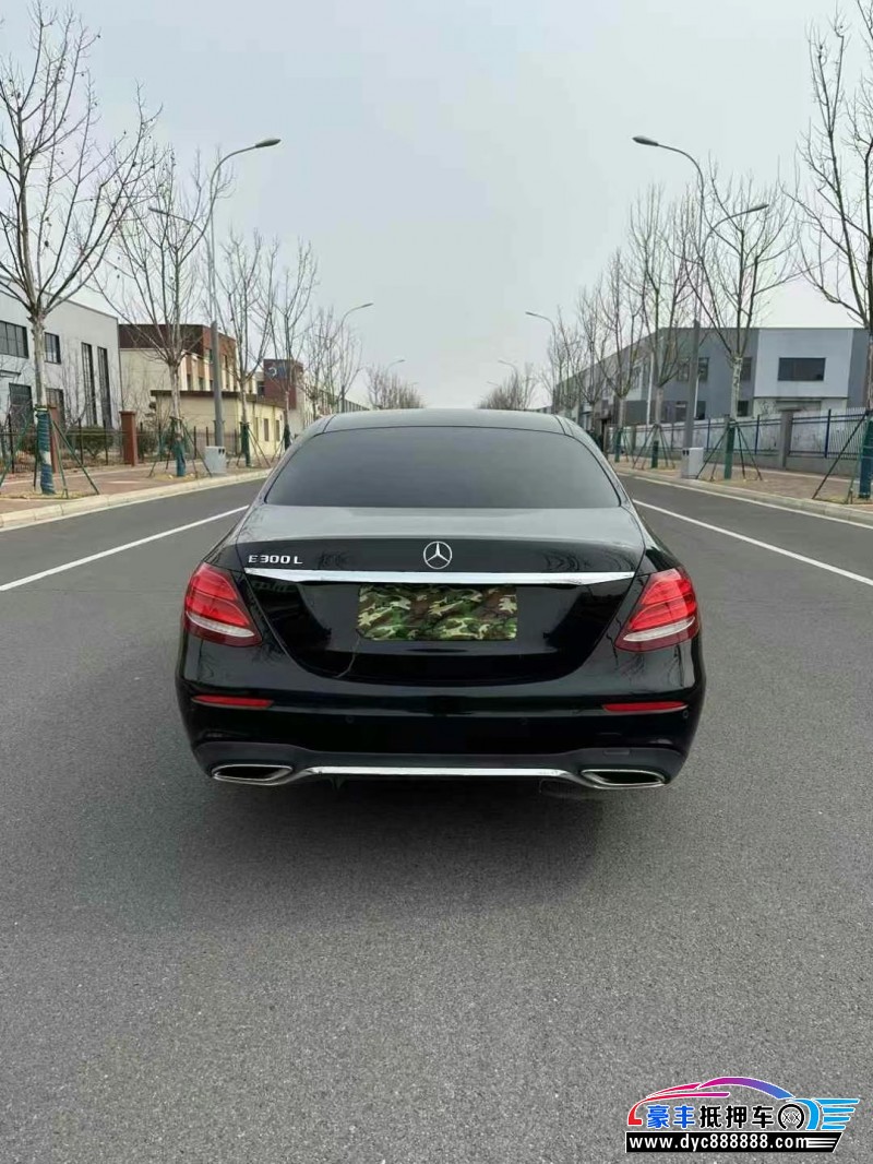 20年奔驰E轿车抵押车出售