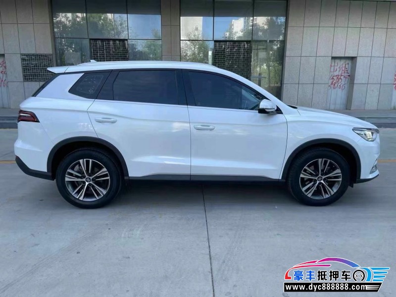 20年比亚迪宋轿车抵押车出售