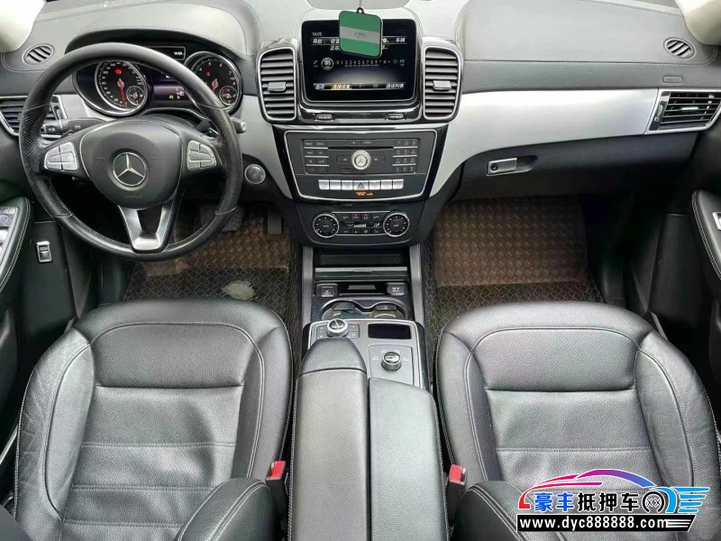 18年奔驰GLE轿车抵押车出售