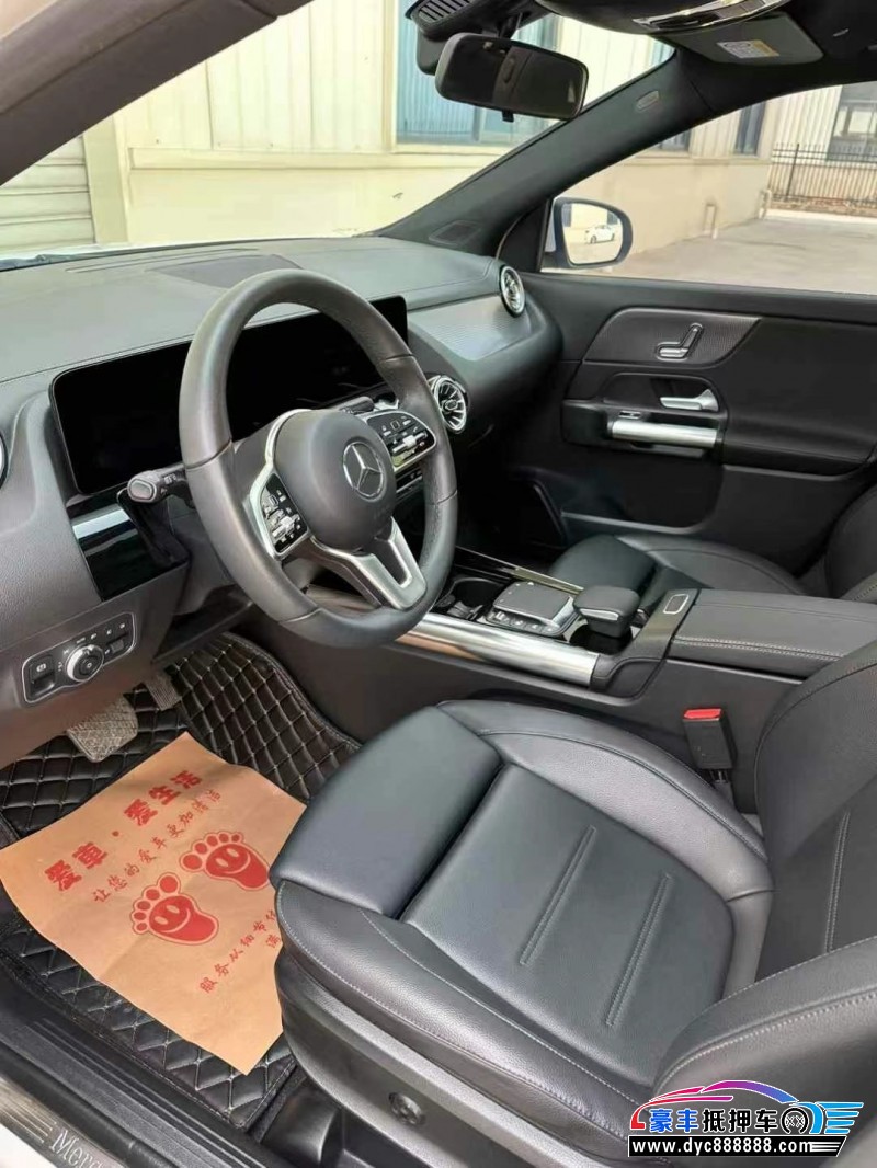 21年奔驰GLA轿车抵押车出售