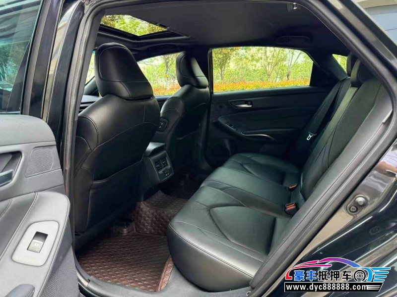 22年丰田亚洲龙轿车抵押车出售