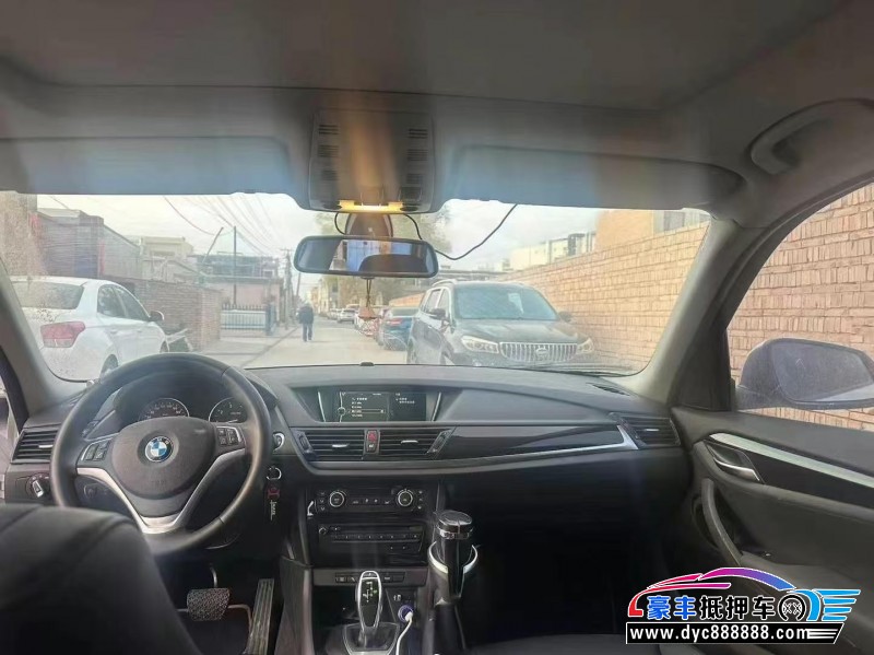 15年宝马X1轿车抵押车出售