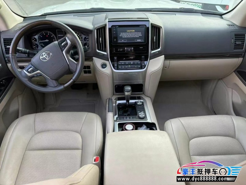 19年丰田兰德酷路泽（陆巡）轿车抵押车出售