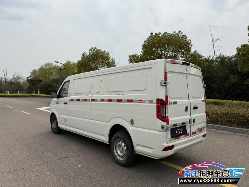 23年东风御风轿车抵押车出售