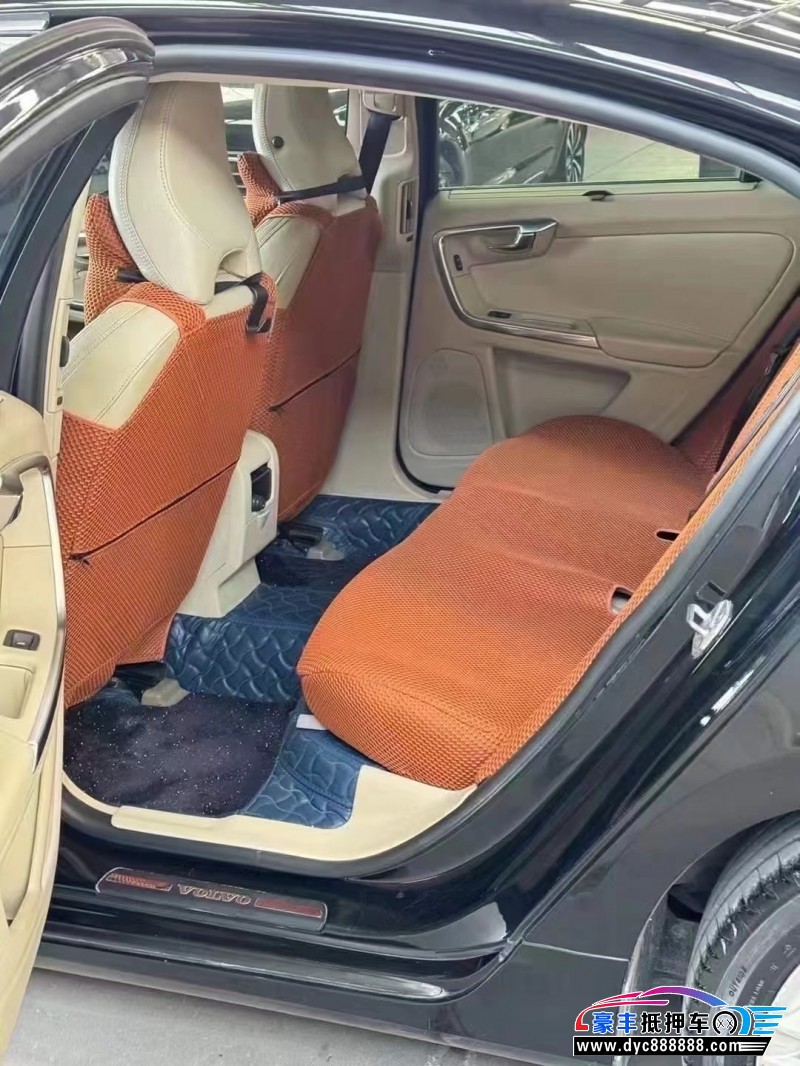 15年沃尔沃S60轿车抵押车出售