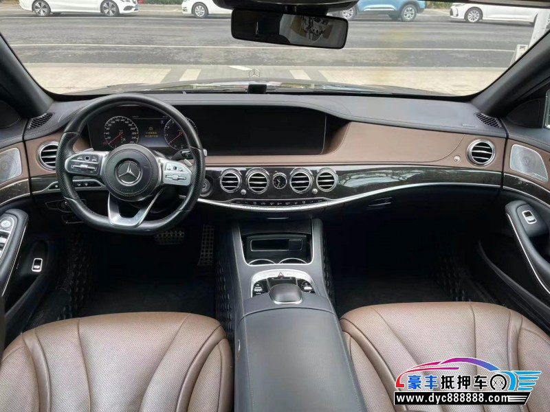 19年奔驰S轿车抵押车出售