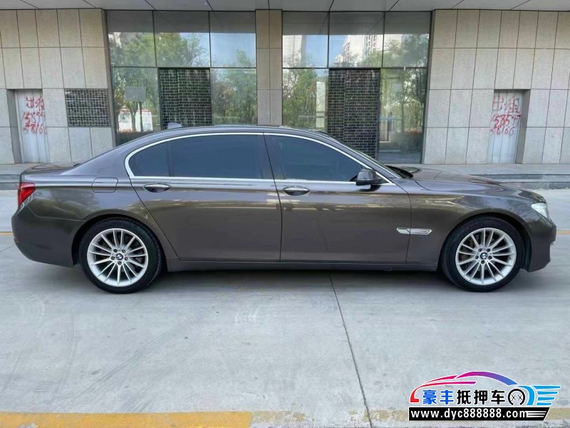 15年宝马7系轿车抵押车出售