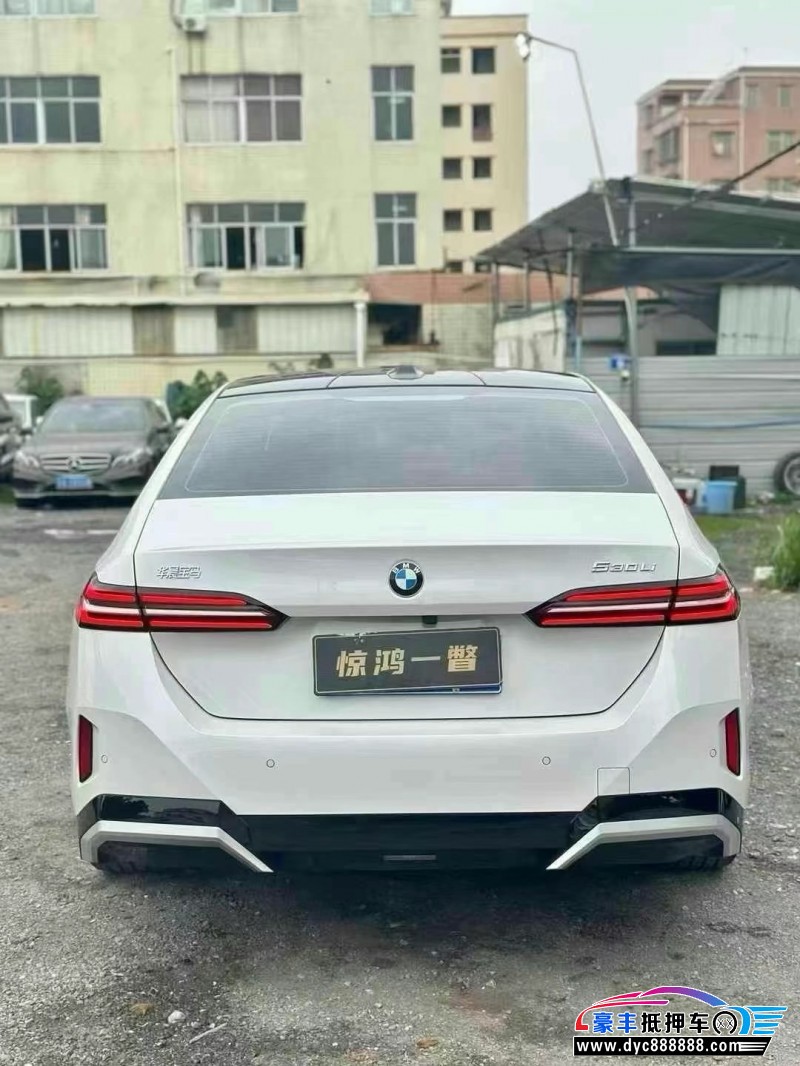 24年宝马5系轿车抵押车出售