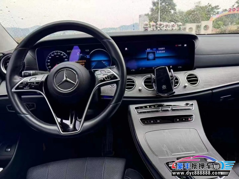 20年奔驰E轿车抵押车出售