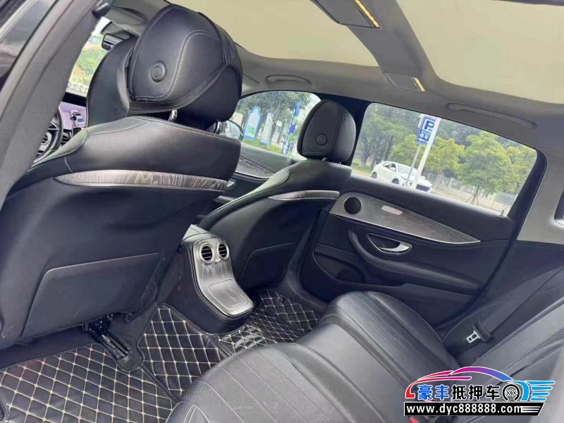 20年奔驰E轿车抵押车出售