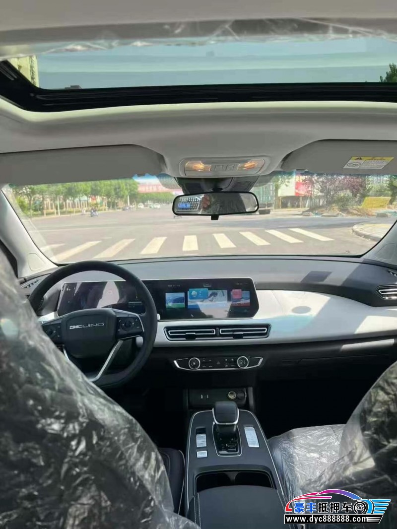 25年北汽新能源EU系列轿车抵押车出售