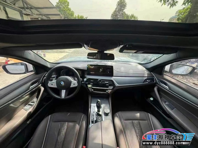 22年宝马5系轿车抵押车出售