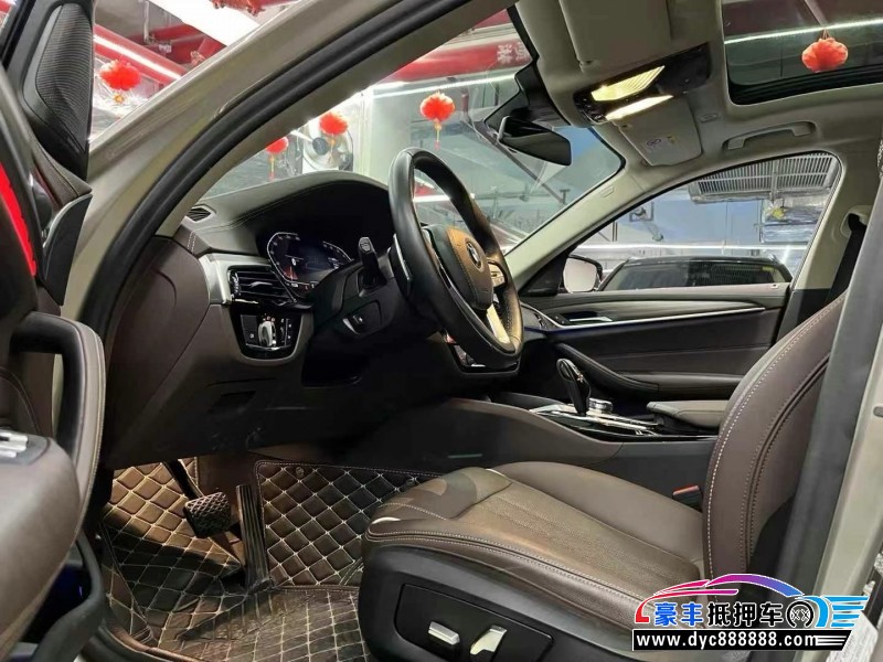 23年宝马5系轿车抵押车出售