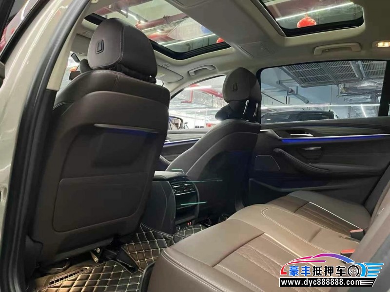 23年宝马5系轿车抵押车出售