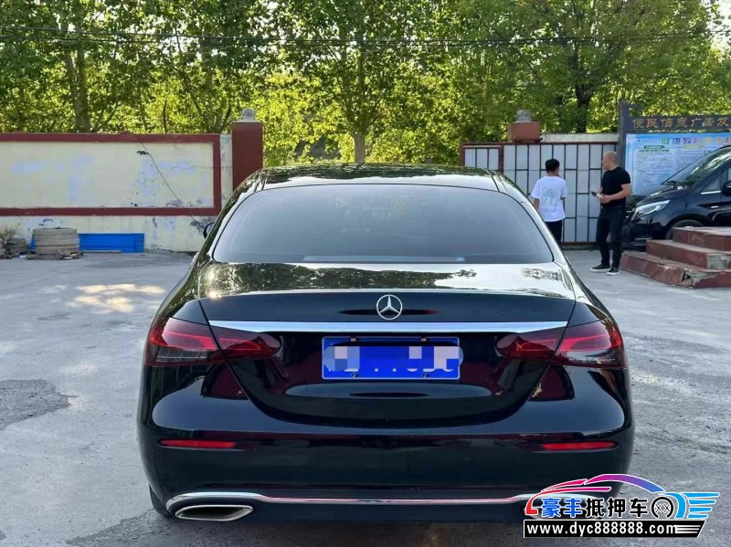 22年奔驰E轿车抵押车出售