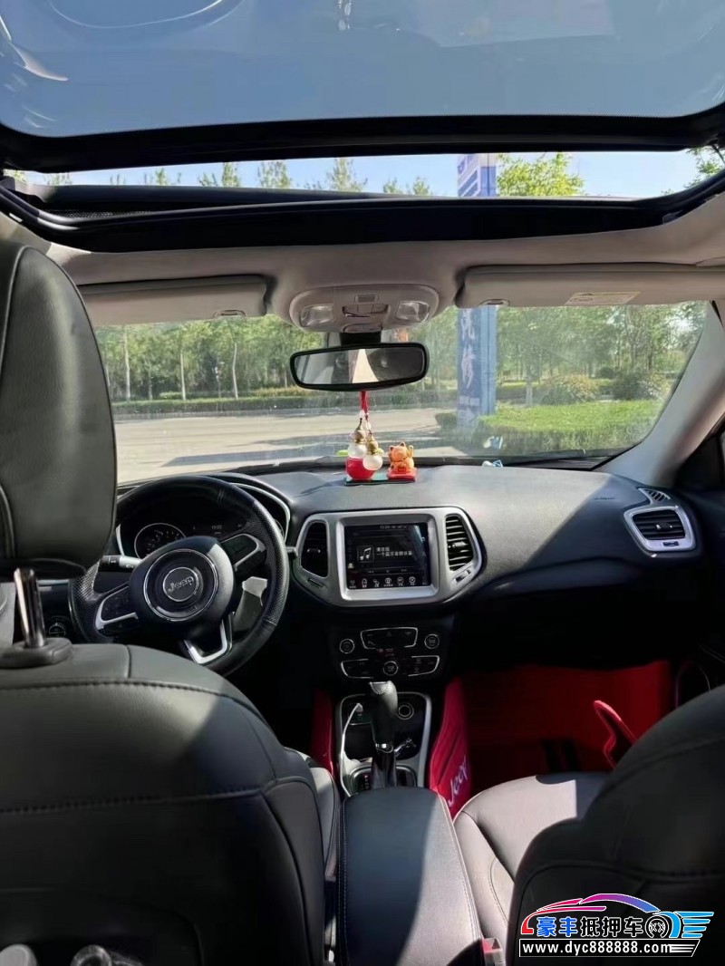 18年Jeep指南者轿车抵押车出售