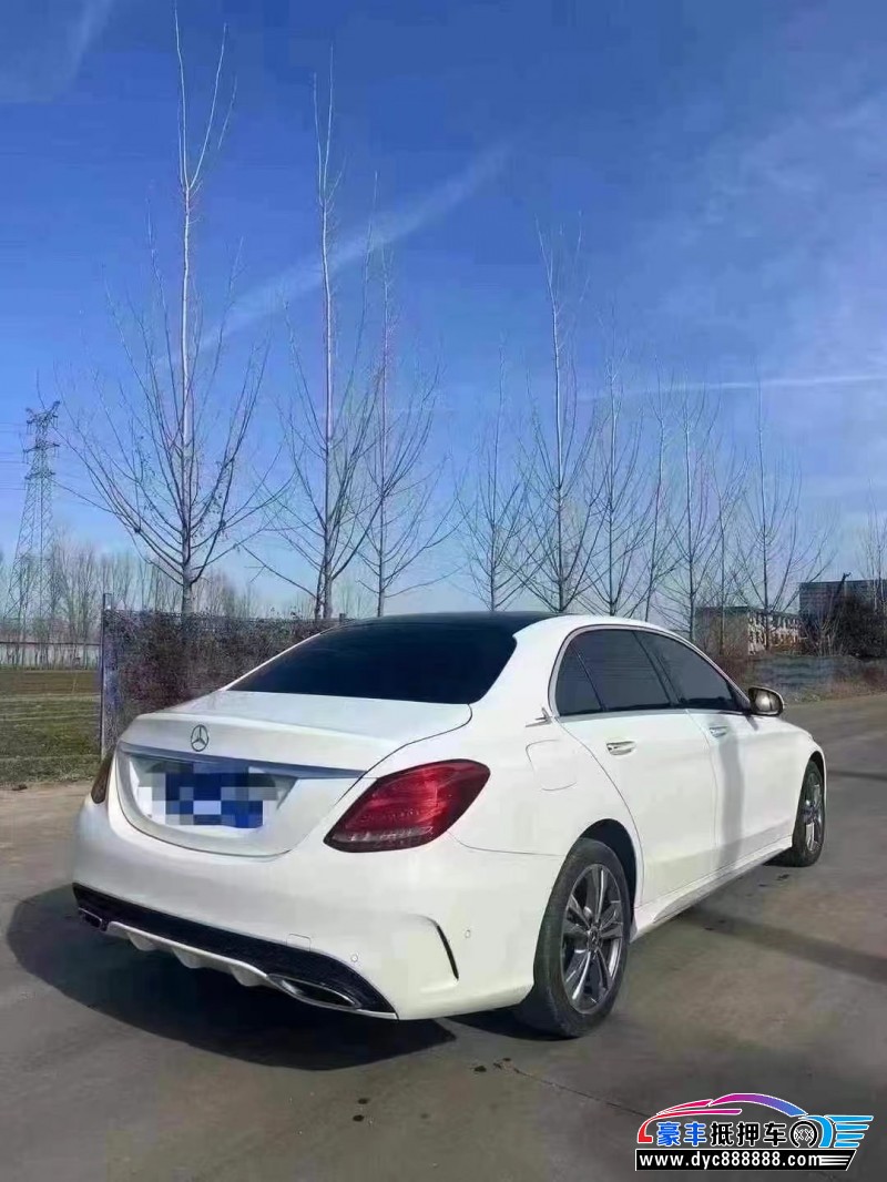 18年奔驰C轿车抵押车出售
