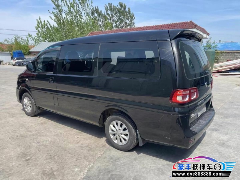 20年东风风行菱智轿车抵押车出售