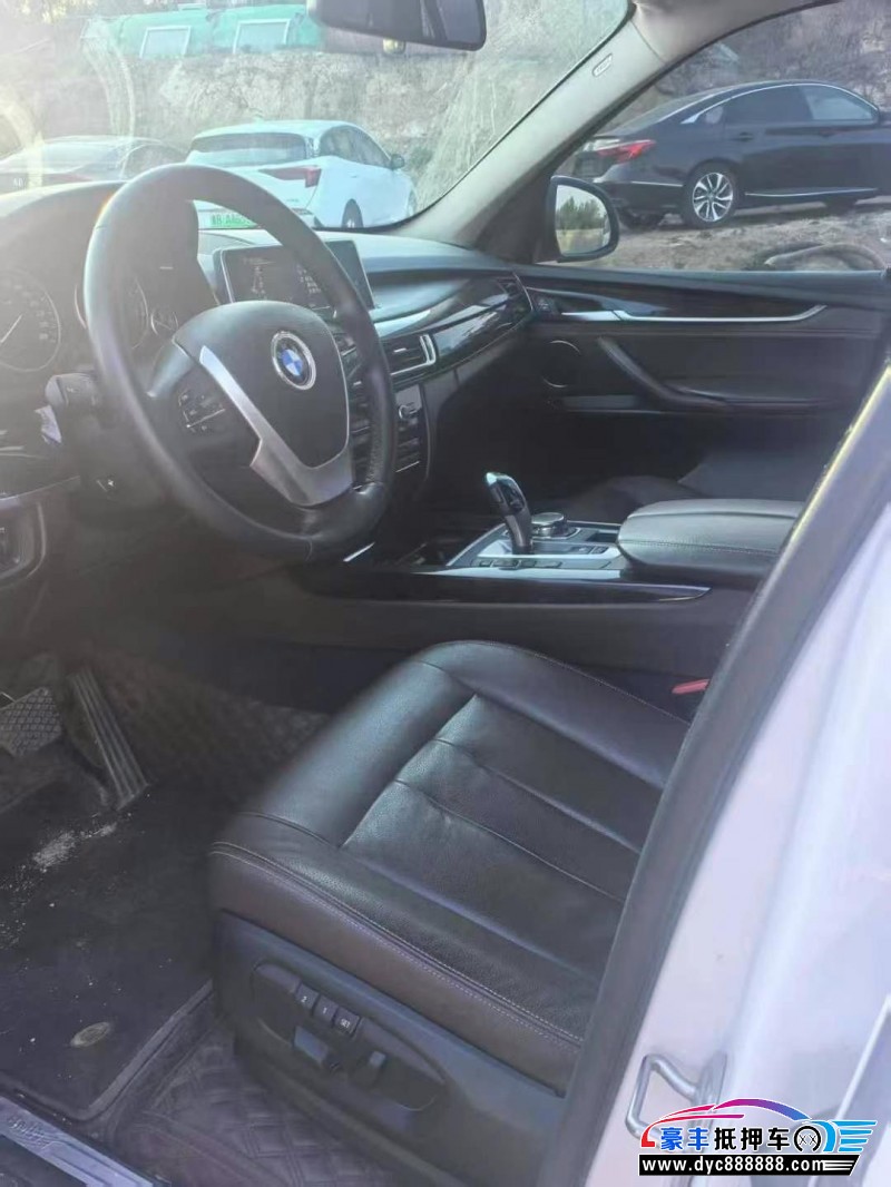16年宝马X5轿车抵押车出售