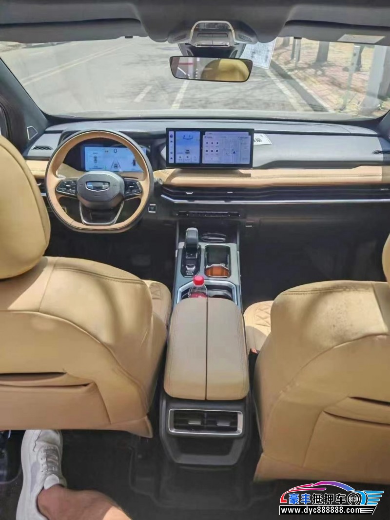 23年吉利豪越轿车抵押车出售