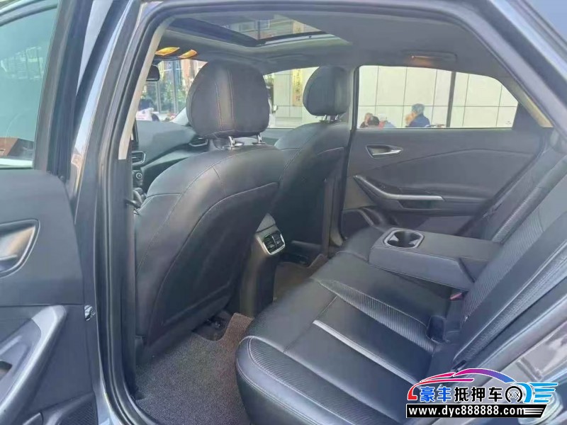 20年现代菲斯塔轿车抵押车出售