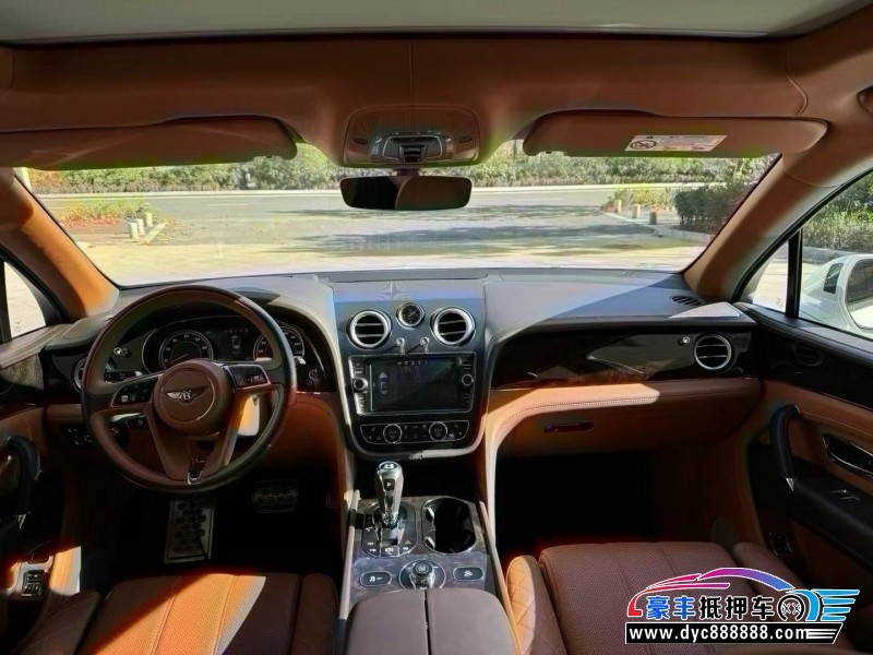 17年宾利添越轿车抵押车出售