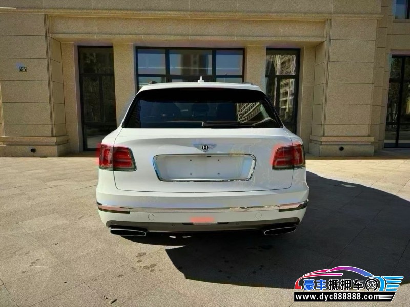 17年宾利添越轿车抵押车出售