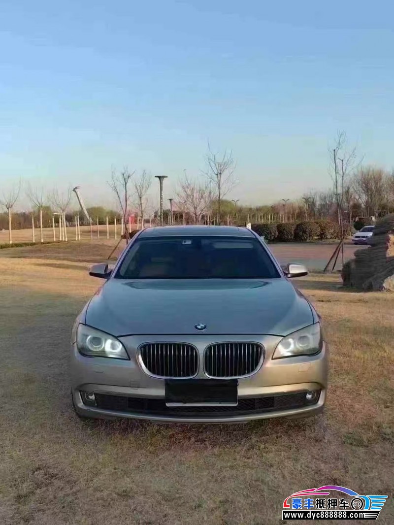 12年宝马7系轿车抵押车出售