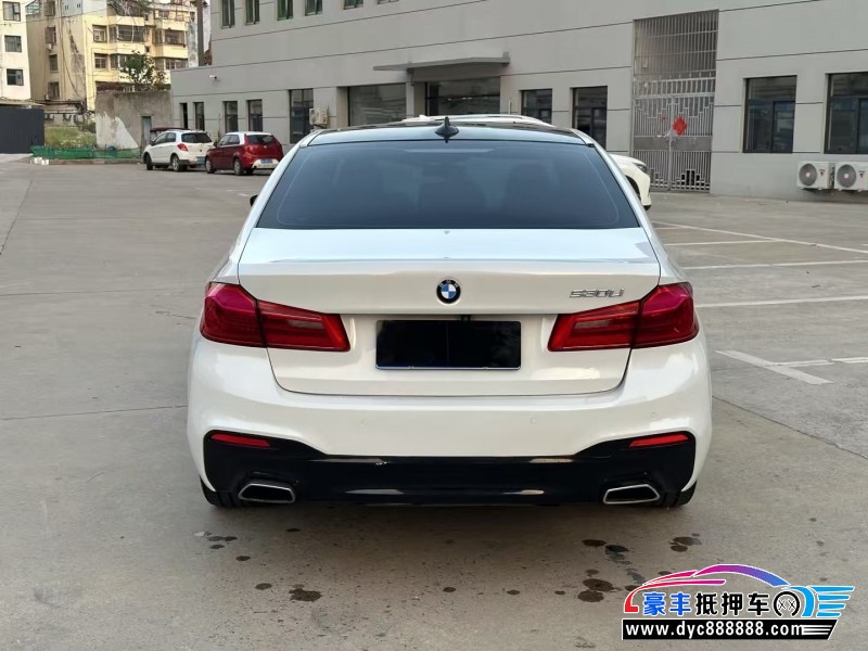 17年宝马5系轿车抵押车出售