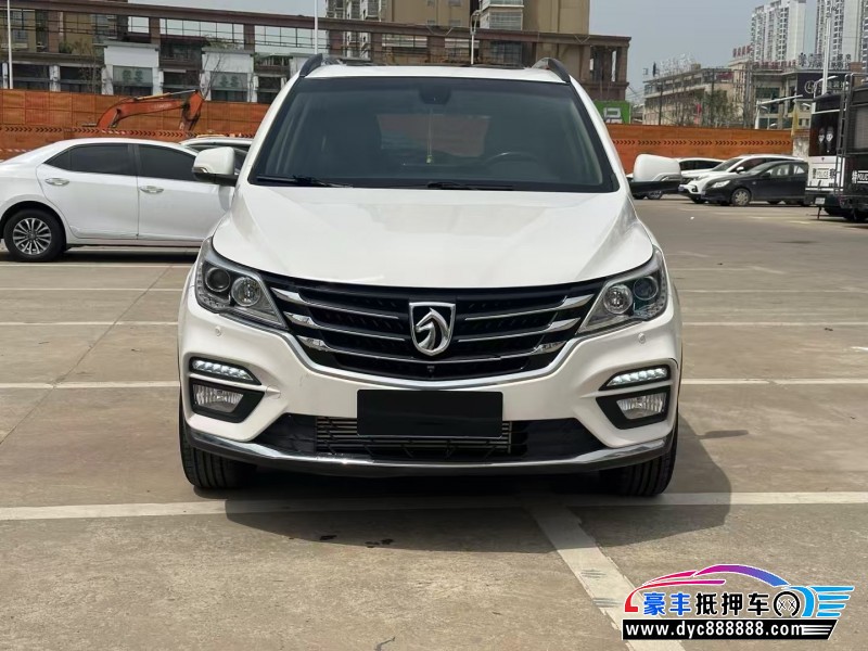 19年宝骏560轿车抵押车出售