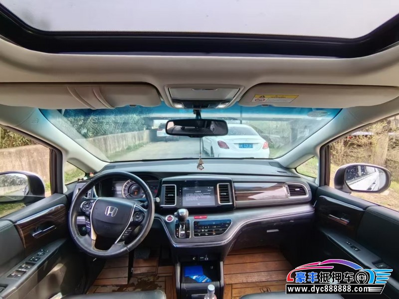 19年本田艾力绅轿车抵押车出售