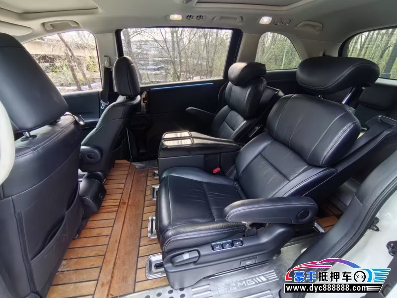 19年本田艾力绅轿车抵押车出售