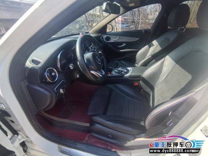 17年奔驰C轿车抵押车出售