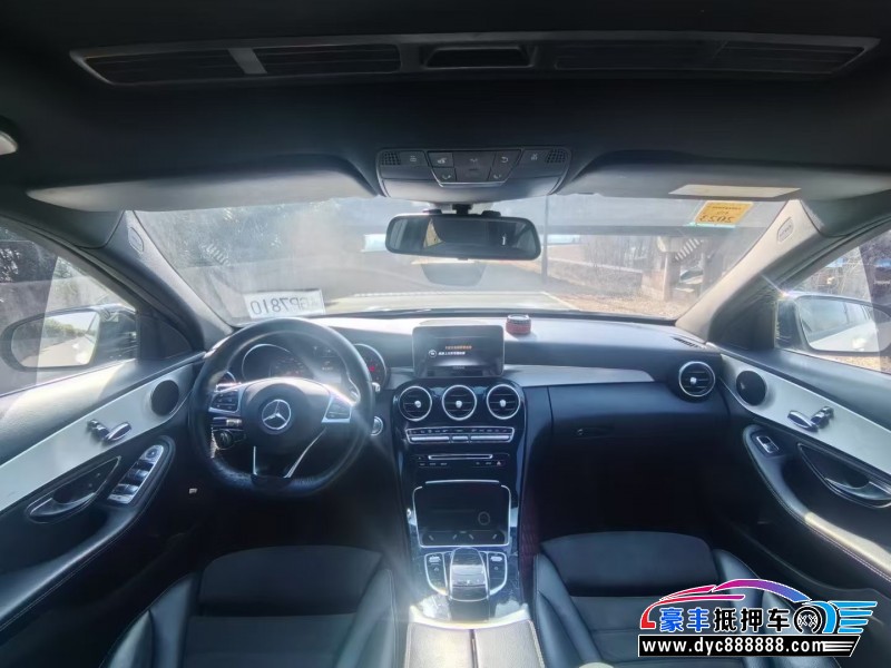 17年奔驰C轿车抵押车出售
