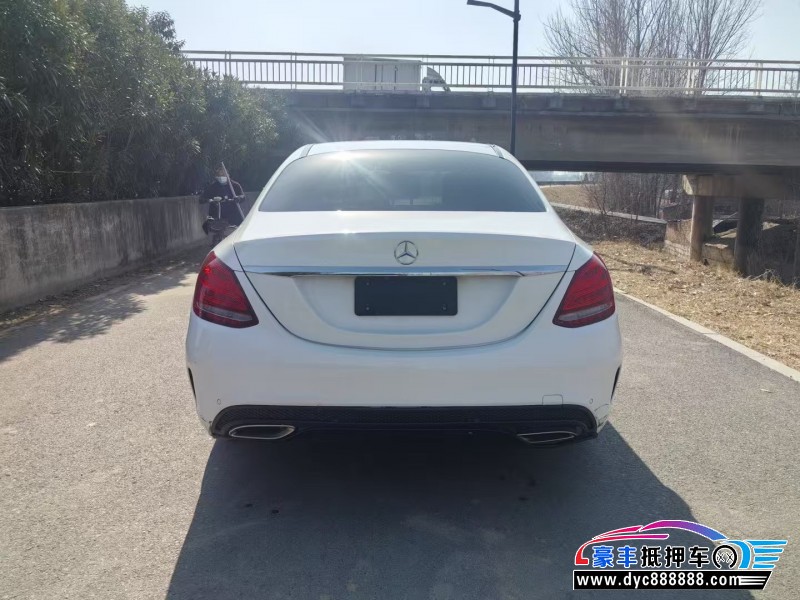 17年奔驰C轿车抵押车出售