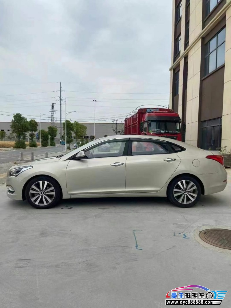 17年现代名图轿车抵押车出售