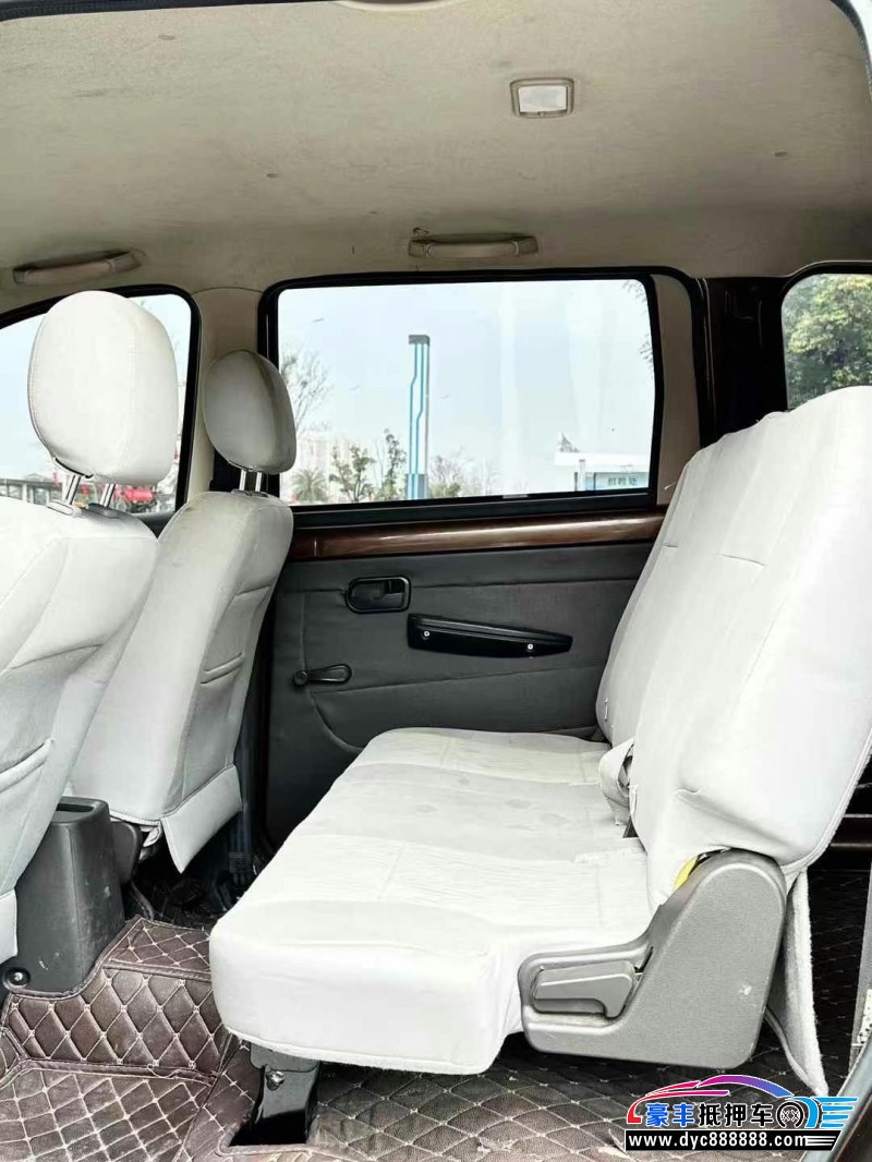 21年五菱五菱宏光S轿车抵押车出售