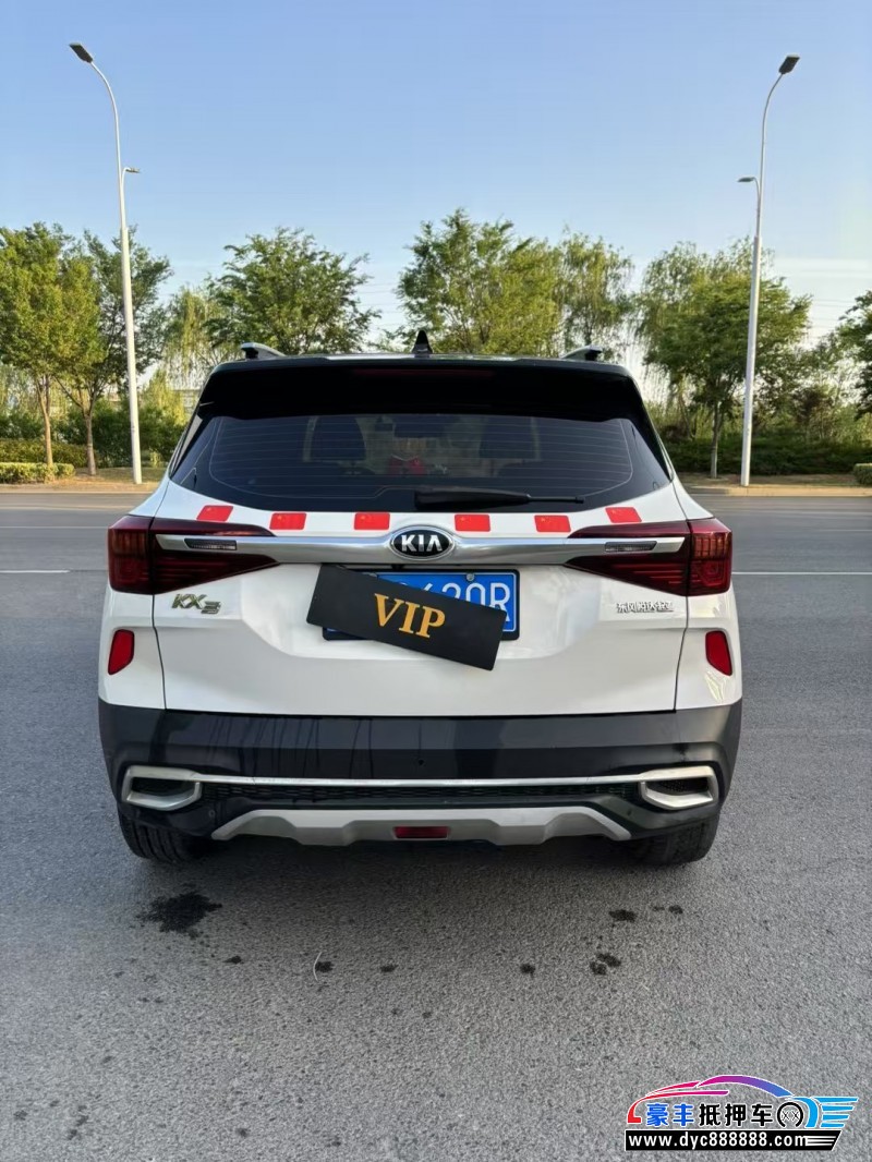 20年起亚KX3轿车抵押车出售