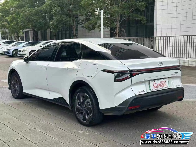 24年丰田BZ3轿车抵押车出售